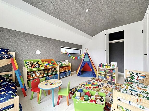 【リビング以外の居室】■Style room■  ※本画像はAIがCGで家具作成しており、実際の現地に家具は設置されておりません。また、販売価格に家具等は含まれておりません。（B号棟）