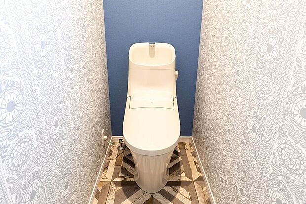 【同形状・同仕様（トイレ）】
「アクアセラミック」でお掃除ラクラクな衛生陶器のトイレです！