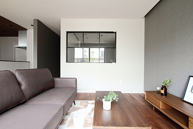 【【3次分譲 最終1邸】NO.12 補助金対象(最大80万)】19.5帖の広々LDKに4.5帖の多目的ワークスペース。子供の遊び部屋や将来の寝室としても活用可能。日当たり良好で、ライフスタイルに柔軟に対応する理想的な空間です!