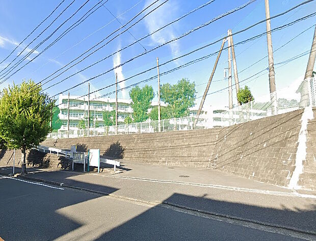 横浜市奈良中学校