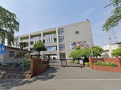 川崎市立野川中学校 1.2km