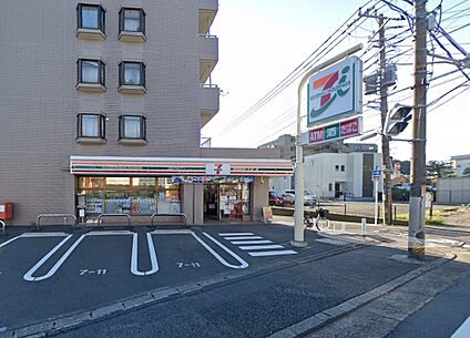 セブンイレブン川崎野川くぬぎ坂店 236ｍ(徒歩3分)