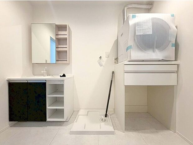 洗面台・洗面所【乾太くんつき】
天気を気にせずに洗濯ができると助かりますね。