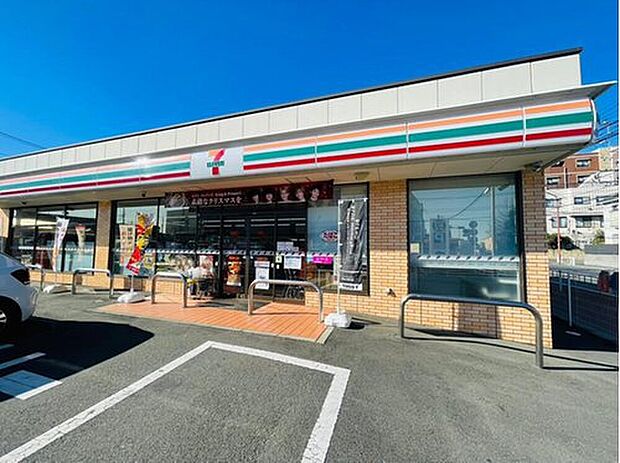 セブンイレブン(約3,100m)