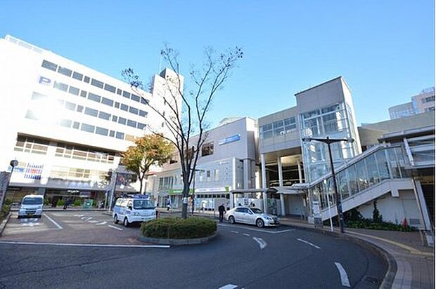 小田急小田原線「新百合ヶ丘」駅(約2,800m)