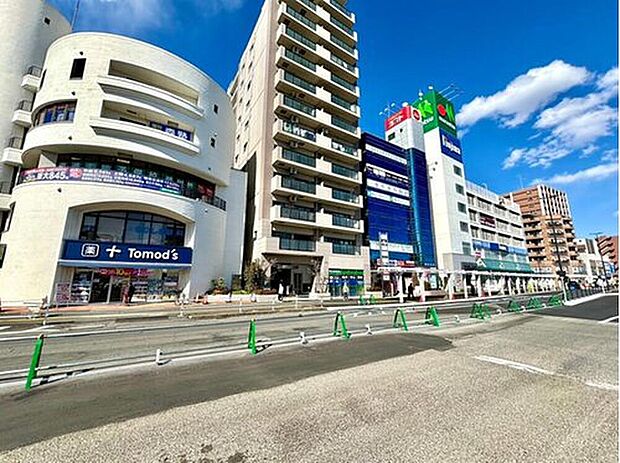 トモズ 鶴川店(約1,200m)