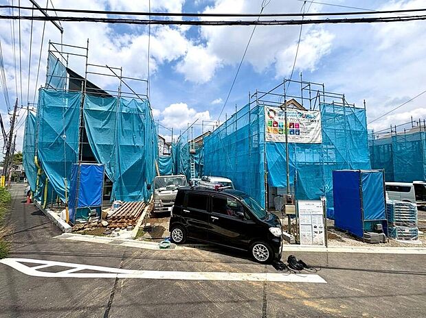 ◇◆分譲の街並み◆◇　緑豊かな薬師池公園もほど近い、自然に恵まれたロケーション。週末のドライブがてら、新生活のイメージを膨らませに現地へ足を運んでみませんか。
