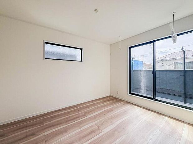 【寝室6帖】充実した生活は伸びやかな居室空間から始まります。快適に・伸びやかに。心の潤いを求める方々へ。
