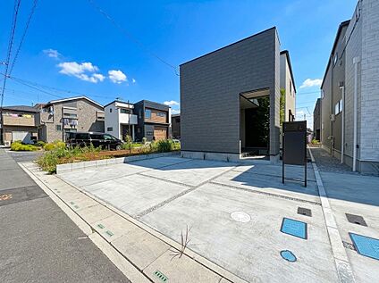 【駐車場】