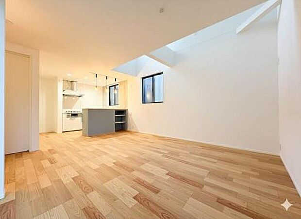 『時を忘れる場所』家族みんなが集い、楽しい会話と美味しいごはん。何気のない家族団らんの時間がついつい長く夜更かししてしまう。そんな束の間の幸せを感じさせてくれる場所でありたい…