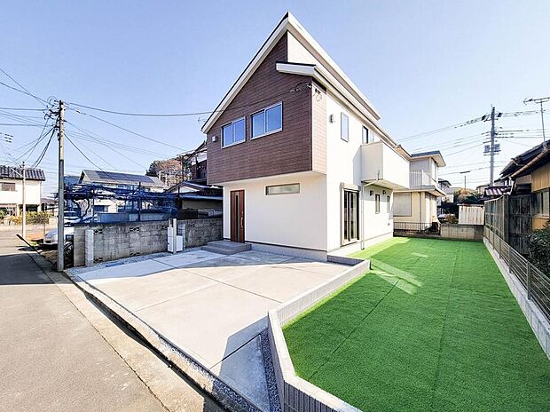 住まう人たちに与えられるゆとりある生活と受け継がれる資産。日常から生み出される時の隙間は家族で過ごすための新しくかけがえのない時間。