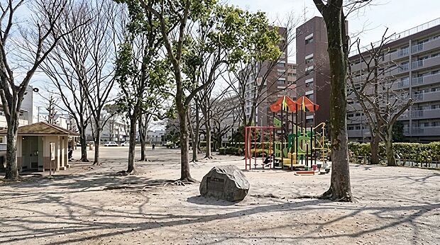 中河原公園（約268m）