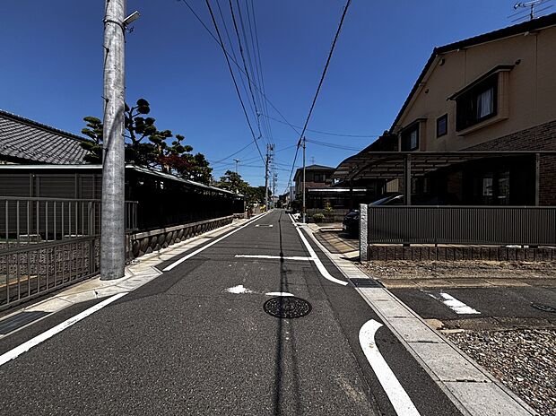 前面道路
2025年10月撮影