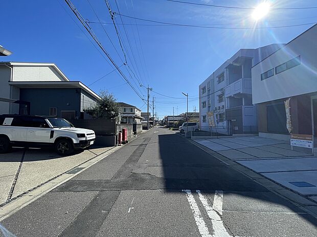 前面道路
2025年11月撮影