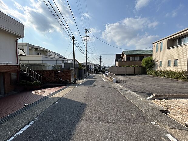 前面道路
2025年8月撮影