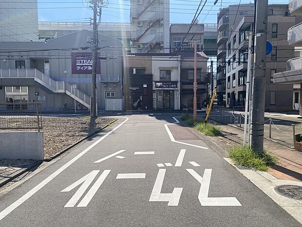 前面道路
2025年8月撮影