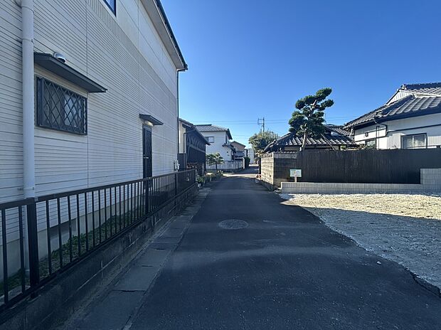 前面道路
2025年11月撮影