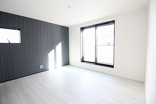 主寝室　同仕様写真
■生活のしやすさを考えてコンセントを2か所に設置