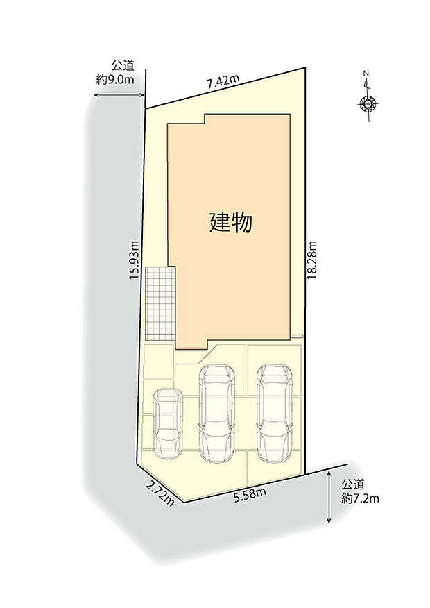 ゆとりの駐車スペース3台！（車種によります）