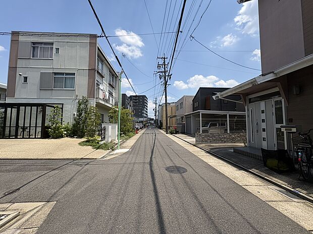前面道路 北側
2026年6月撮影