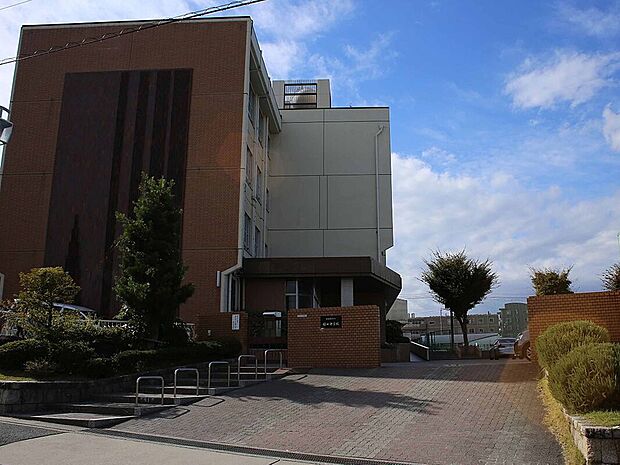 名古屋市立植田中学校（約1m）