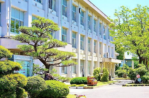 豊田市立竹村小学校(約1,600m)