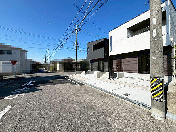 【南側前面道路】2025年11月撮影