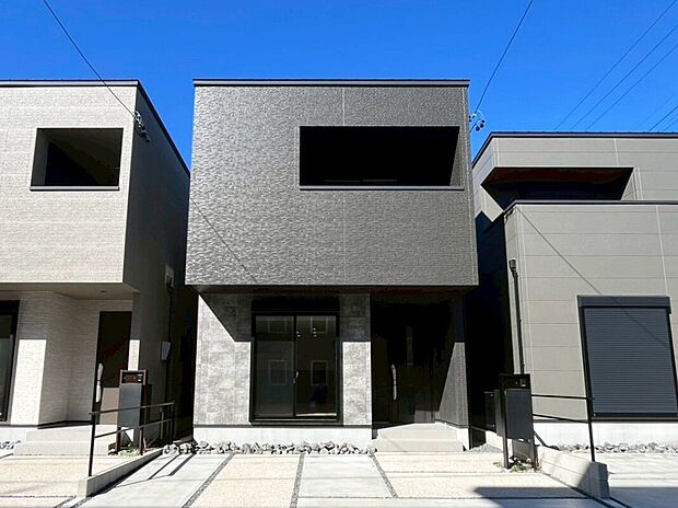 【現地外観写真　D号棟】■即日案内可能■平日、土日問わずご案内いたします。
お気軽に「0120-776-133」へご連絡下さい。
