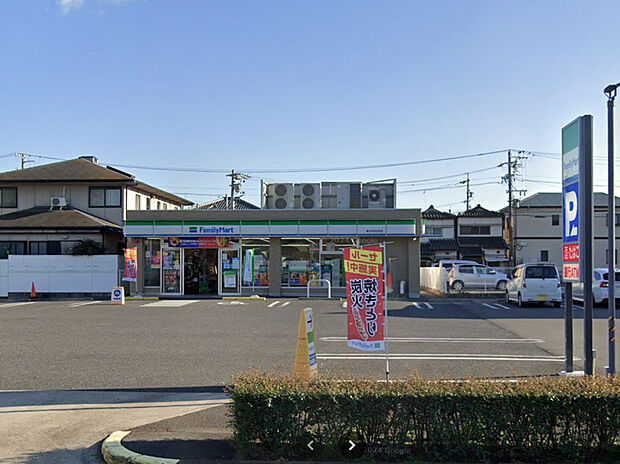 ファミリーマート春日井弥生町店(約490m)
