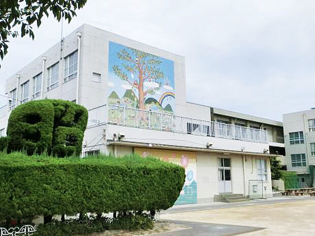 昭和橋小学校（約250m）