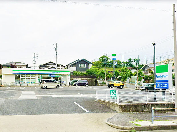 ファミリーマート春日井押沢台店（約720m）
