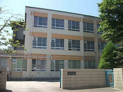 千成小学校 380m(徒歩5分)