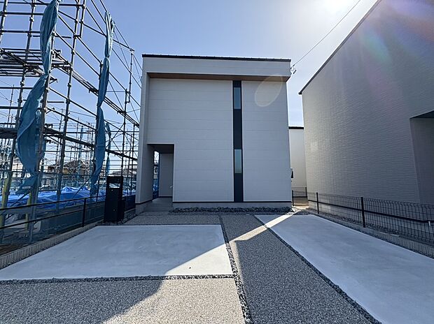 【D号棟 現地写真】■完成済・内覧可■
お気軽にお問合せ下さいませ。