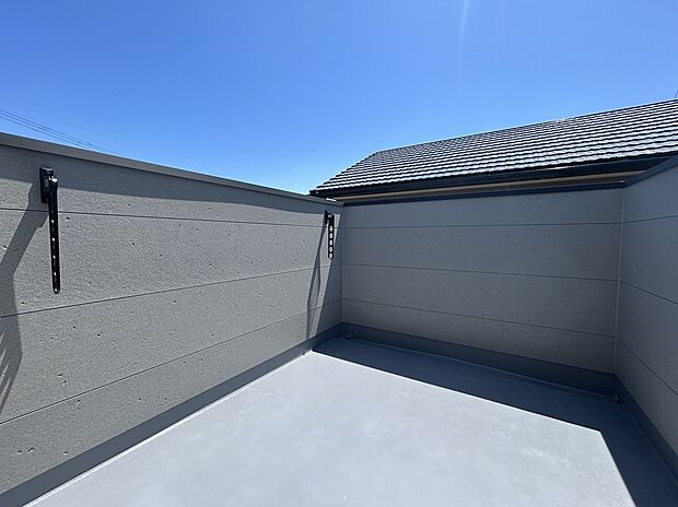 【バルコニー　同仕様写真】通風・採光に優れた南面バルコニー！
