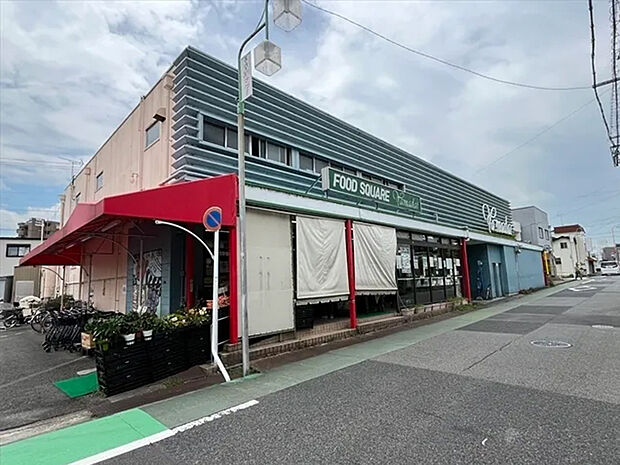 ヤマダイ鳴海店（約950m）