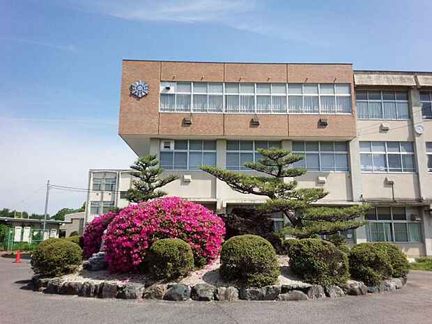 日進市立南小学校（約950m）