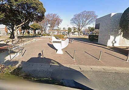 寄付公園 290m(徒歩約4分)