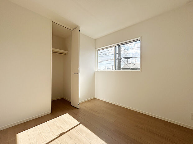 【洋室 施工例写真】全室収納付きで住まいをスッキリと保てます!