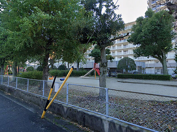 白山公園(約590m)