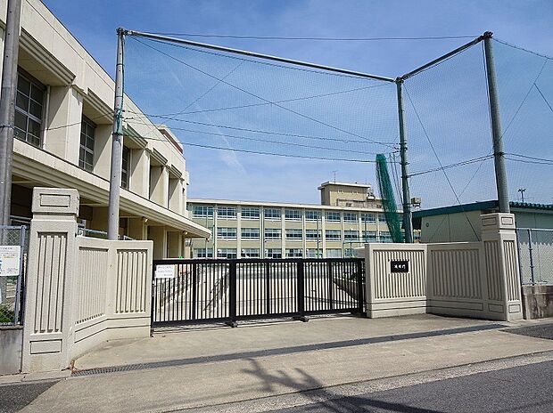 名古屋市立楠小学校（約690m）