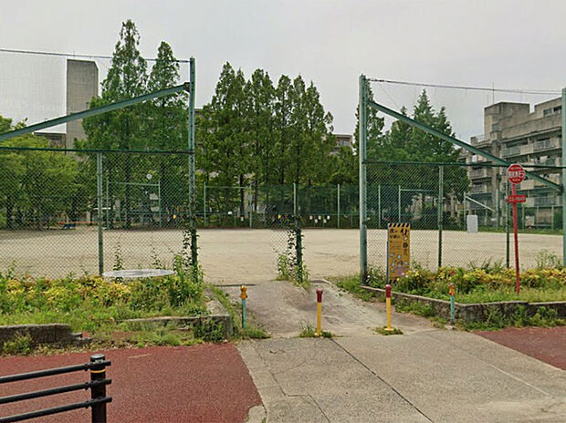 辻町公園（約440m）