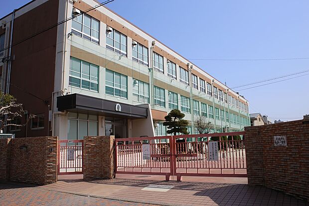 名古屋市立金城小学校（約220m）