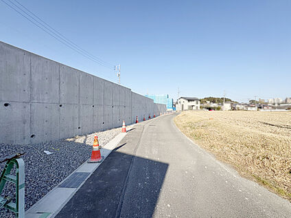 S号棟南側前面道路