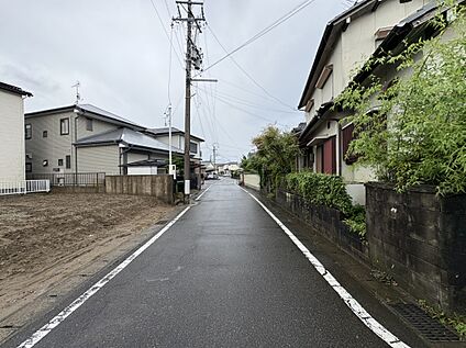 前面道路(2026年6月撮影)