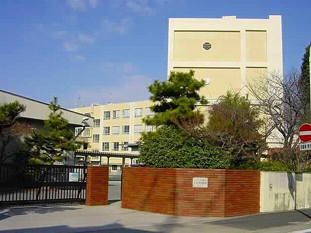 名古屋市立八王子中学校(約750m)