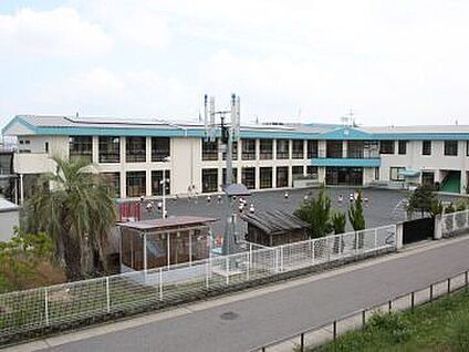 吉根みどり幼稚園 330m
