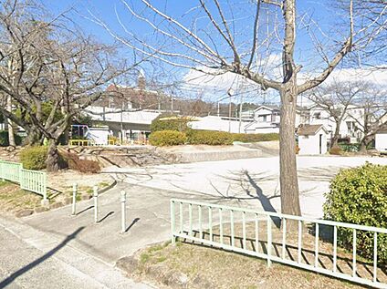 西新田公園 100m