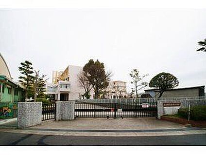 春日井市立東野小学校 670m