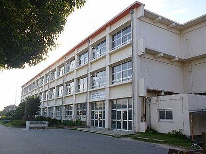 春日井市立小野小学校 360m