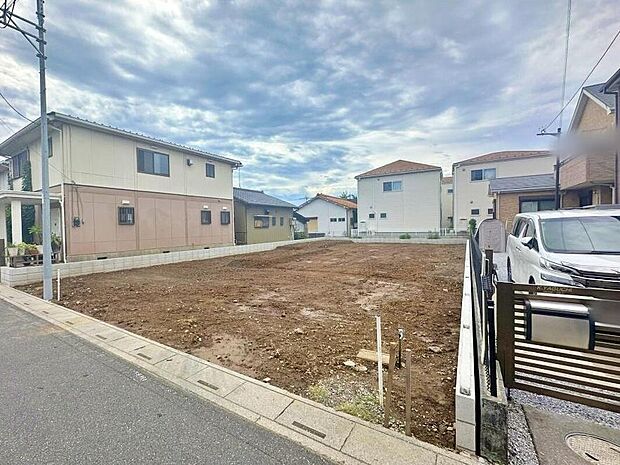 ≪見学予約ができます！≫
充実の仕様設備でワンランク上の新生活♪敷地約40～44坪！駐車2台分、お庭付き・ファミリークローゼット、ウォークインクローゼットがあり